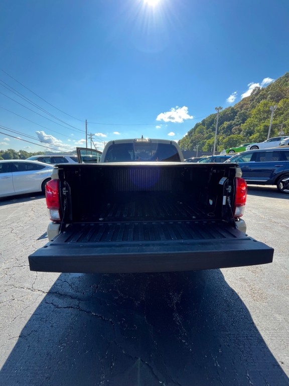 2019 Toyota Tacoma Image 7