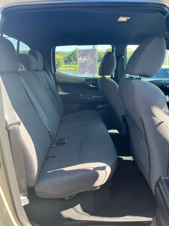 2019 Toyota Tacoma Image 11