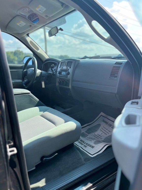 2007 Dodge Dakota Image 12