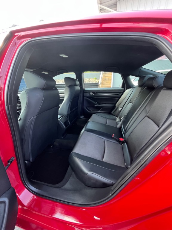 2018 Honda Accord Image 15