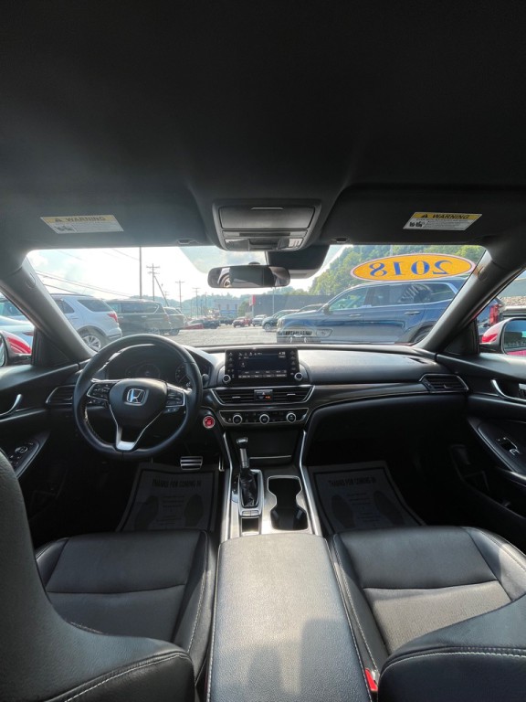 2018 Honda Accord Image 16