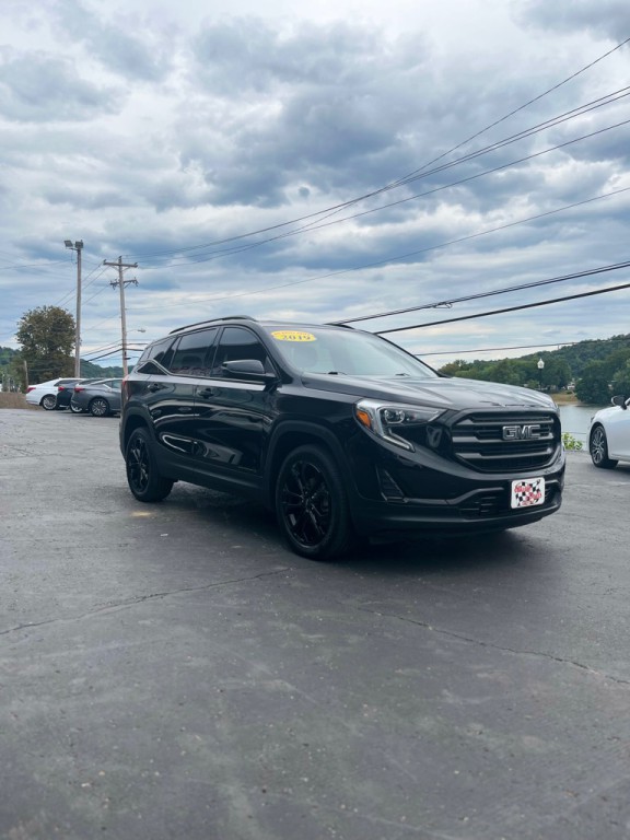 2019 GMC Terrain Image 2