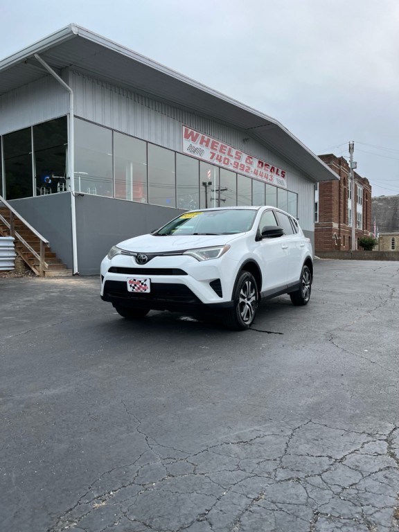 2018 Toyota Rav4 Image 1