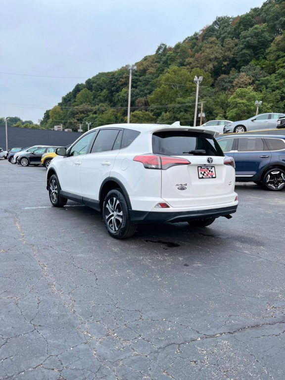 2018 Toyota Rav4 Image 8