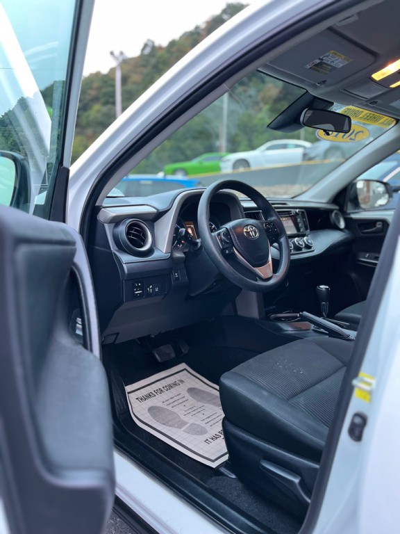 2018 Toyota Rav4 Image 10