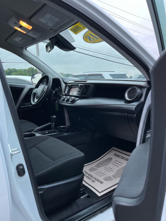 2018 Toyota Rav4 Image 11