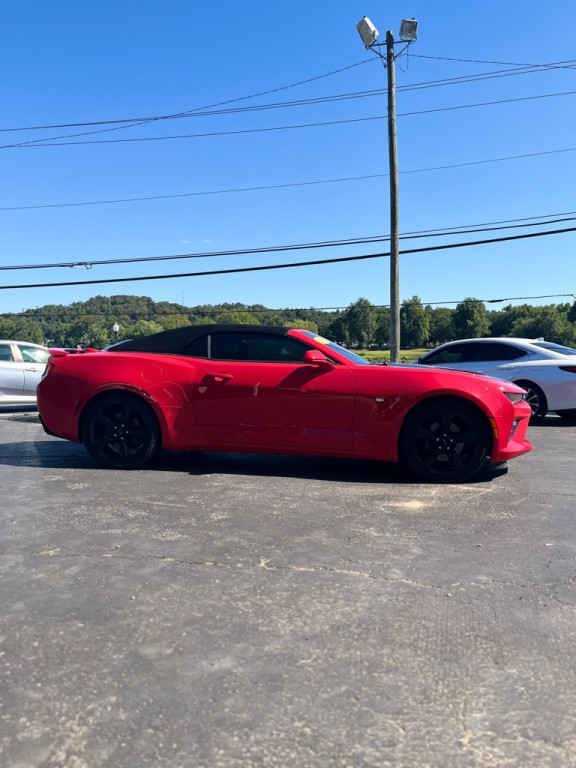 2016 Chevrolet Camaro Image 2