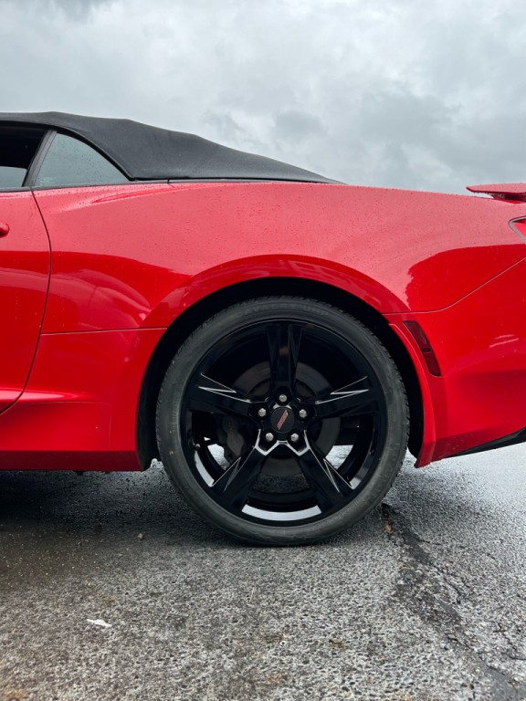 2016 Chevrolet Camaro Image 16