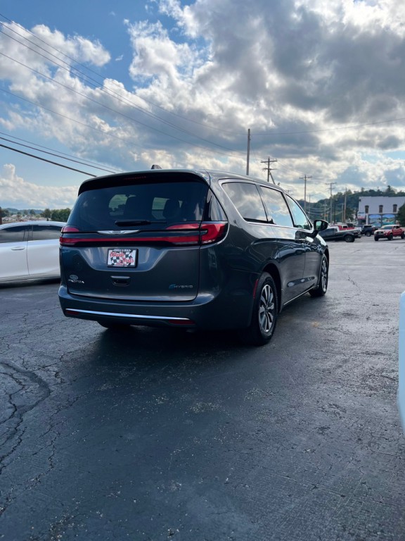 2022 Chrysler Pacifica Image 7