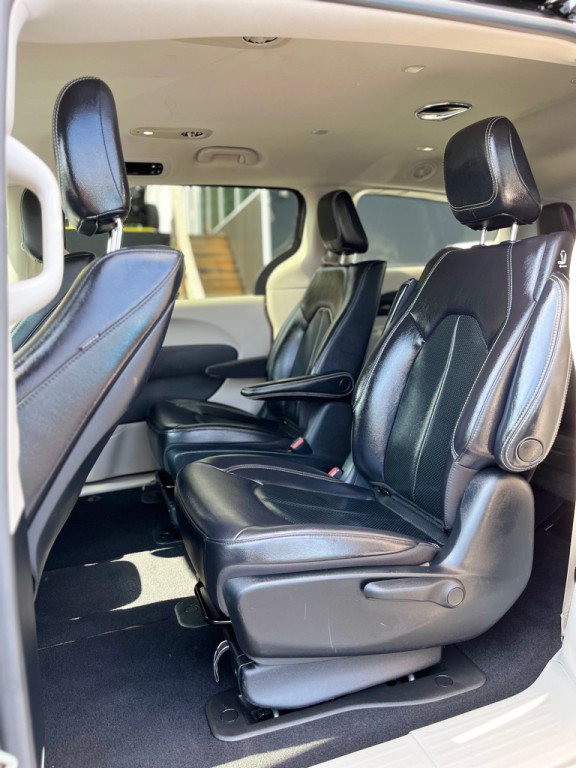 2022 Chrysler Pacifica Image 15
