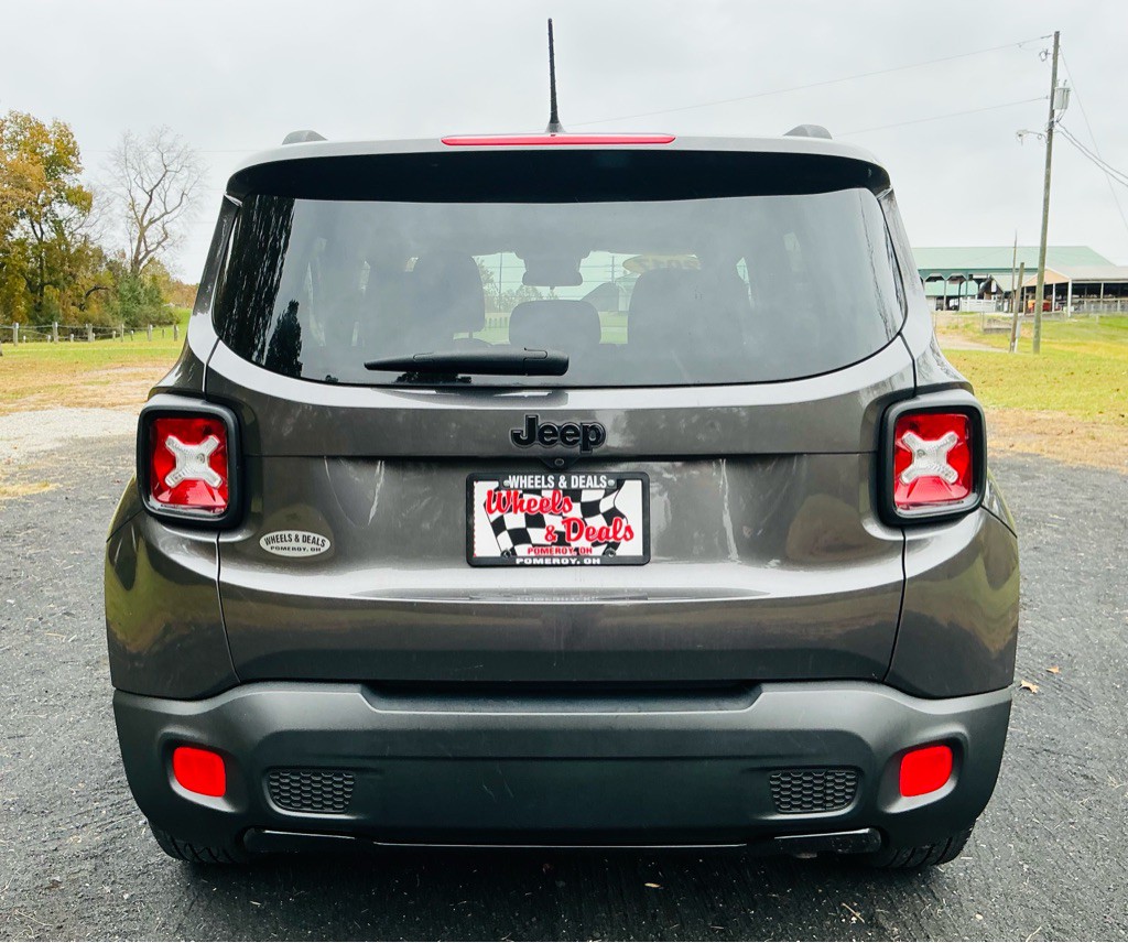 2017 Jeep Renegade Image 5