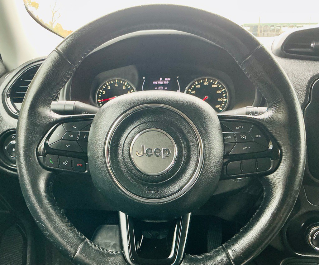 2017 Jeep Renegade Image 8