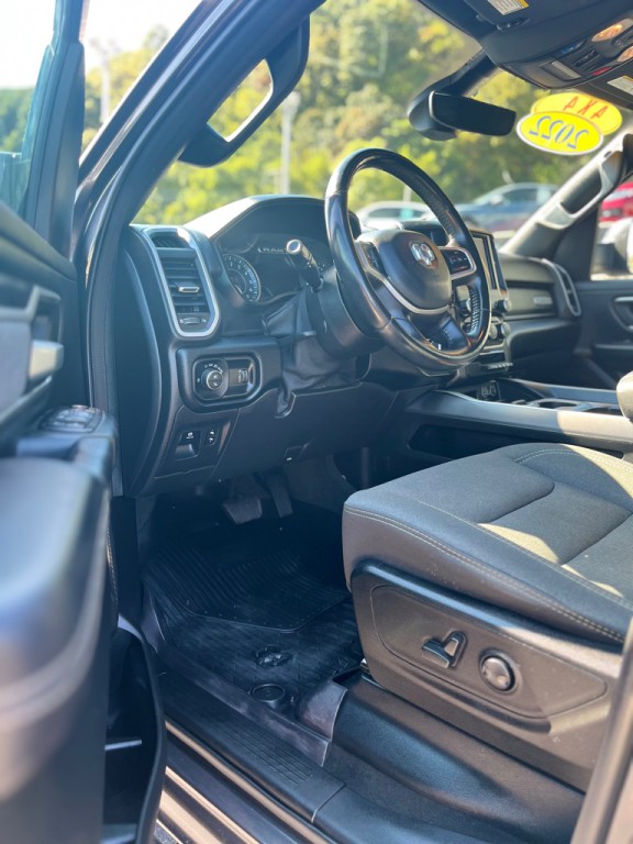 2022 RAM 1500 Image 9