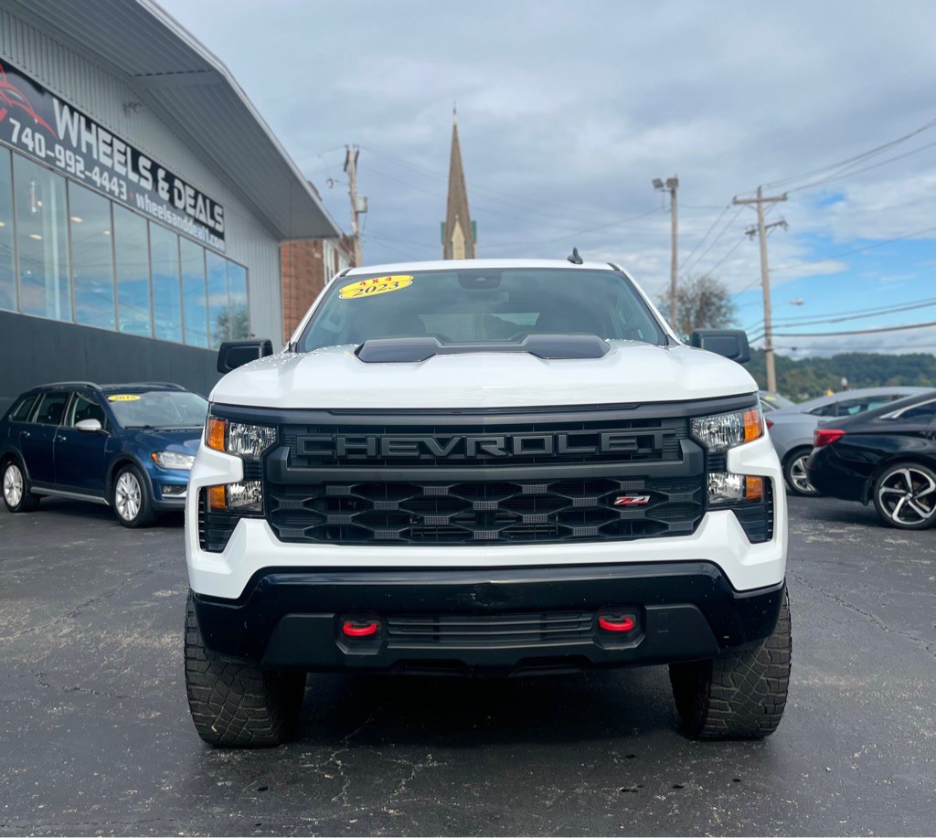 2023 Chevrolet Silverado 1500 Image 2
