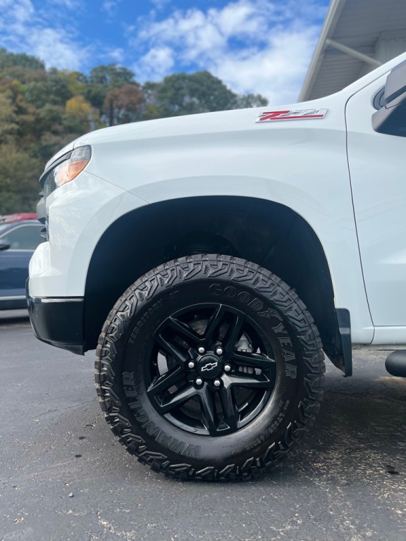 2023 Chevrolet Silverado 1500 Image 8