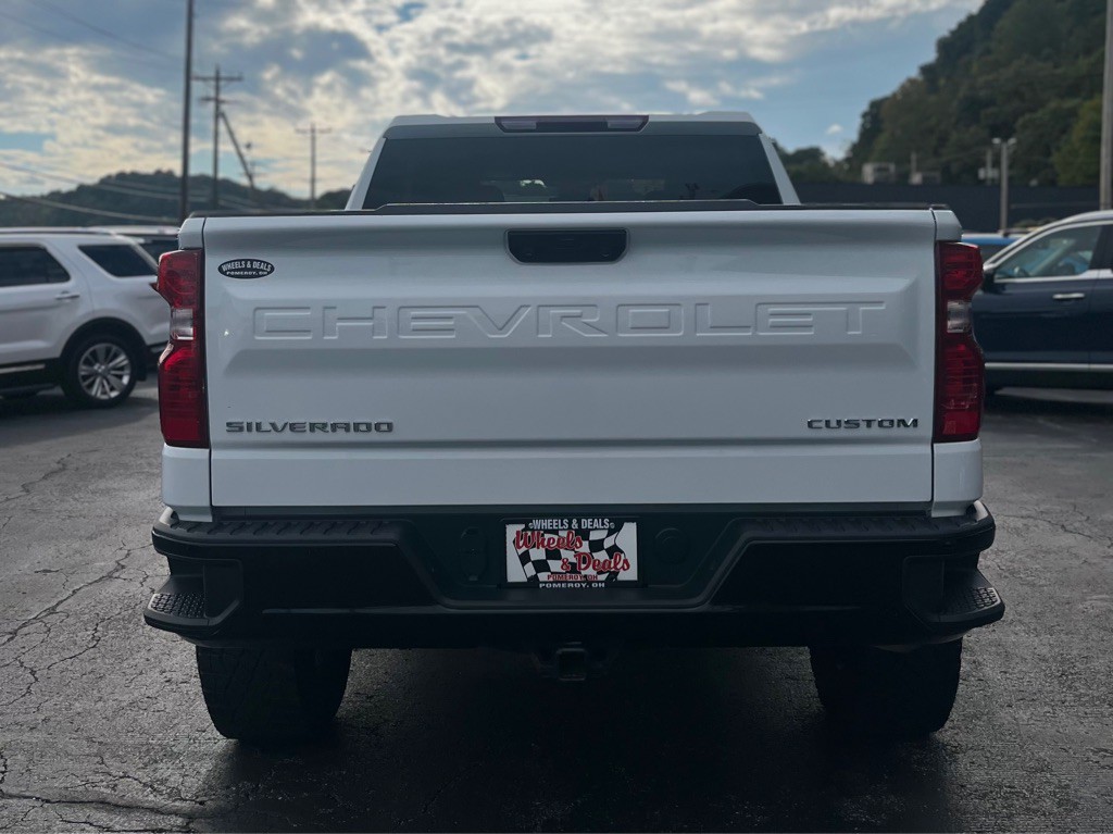 2023 Chevrolet Silverado 1500 Image 9