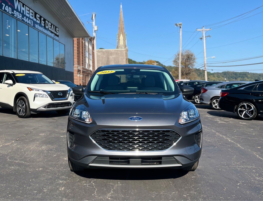 2022 Ford Escape Image 2