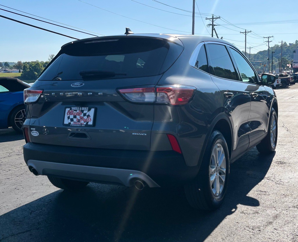 2022 Ford Escape Image 5