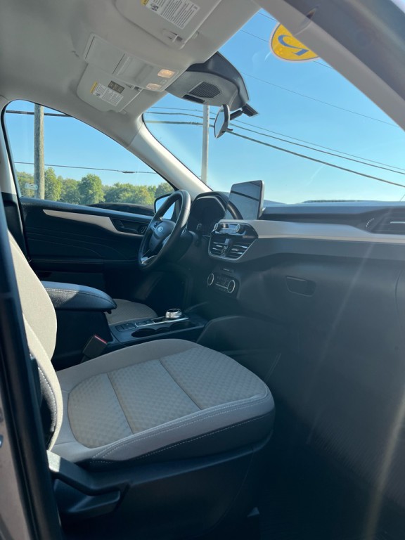 2022 Ford Escape Image 11