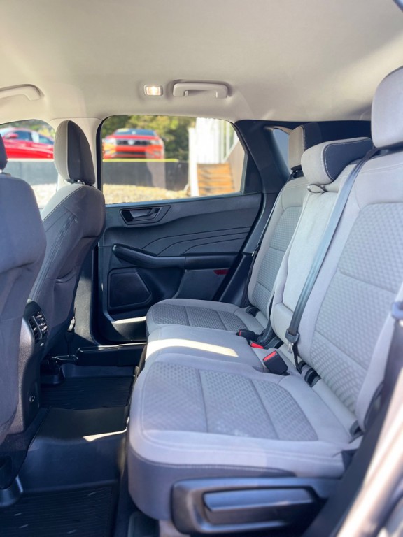 2022 Ford Escape Image 16