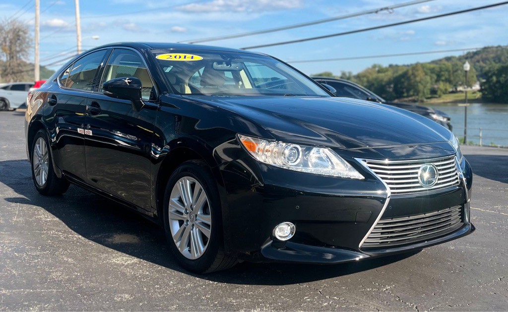 2014 Lexus ES Image 3