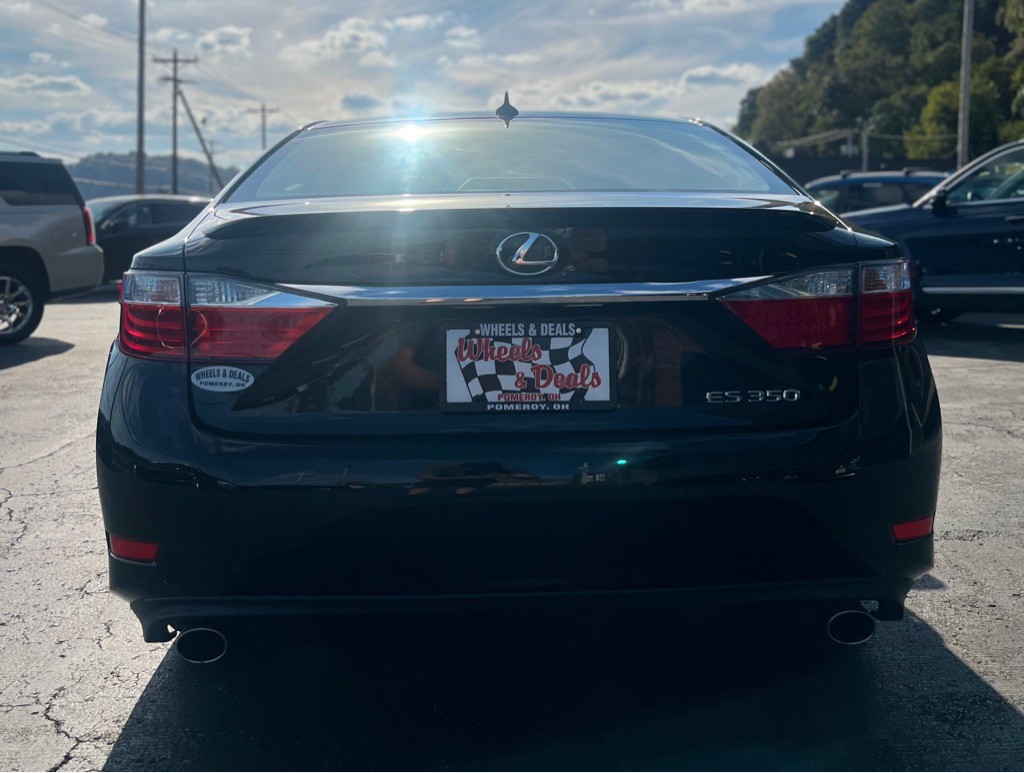 2014 Lexus ES Image 8