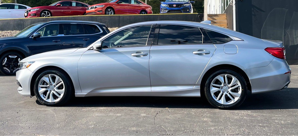 2019 Honda Accord Image 8