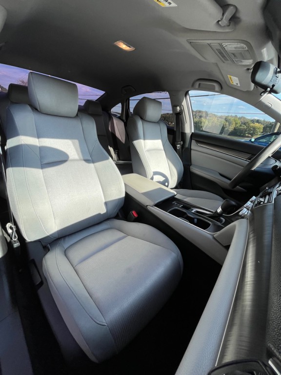 2019 Honda Accord Image 14