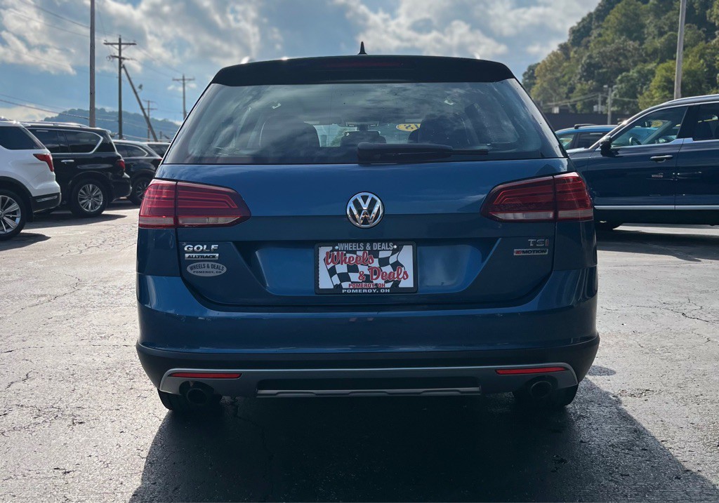 2018 Volkswagen Golf Image 6