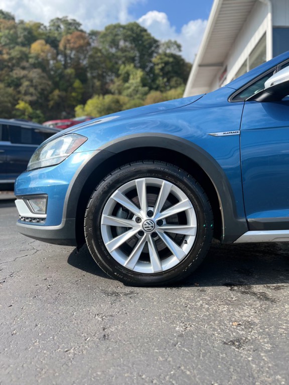 2018 Volkswagen Golf Image 9