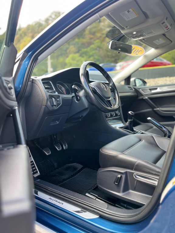 2018 Volkswagen Golf Image 10