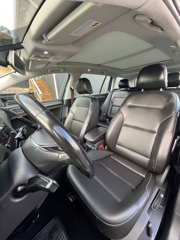 2018 Volkswagen Golf Image 15