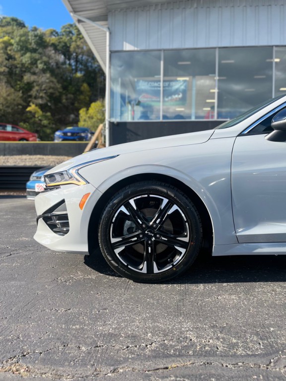2023 Kia K5 Image 7