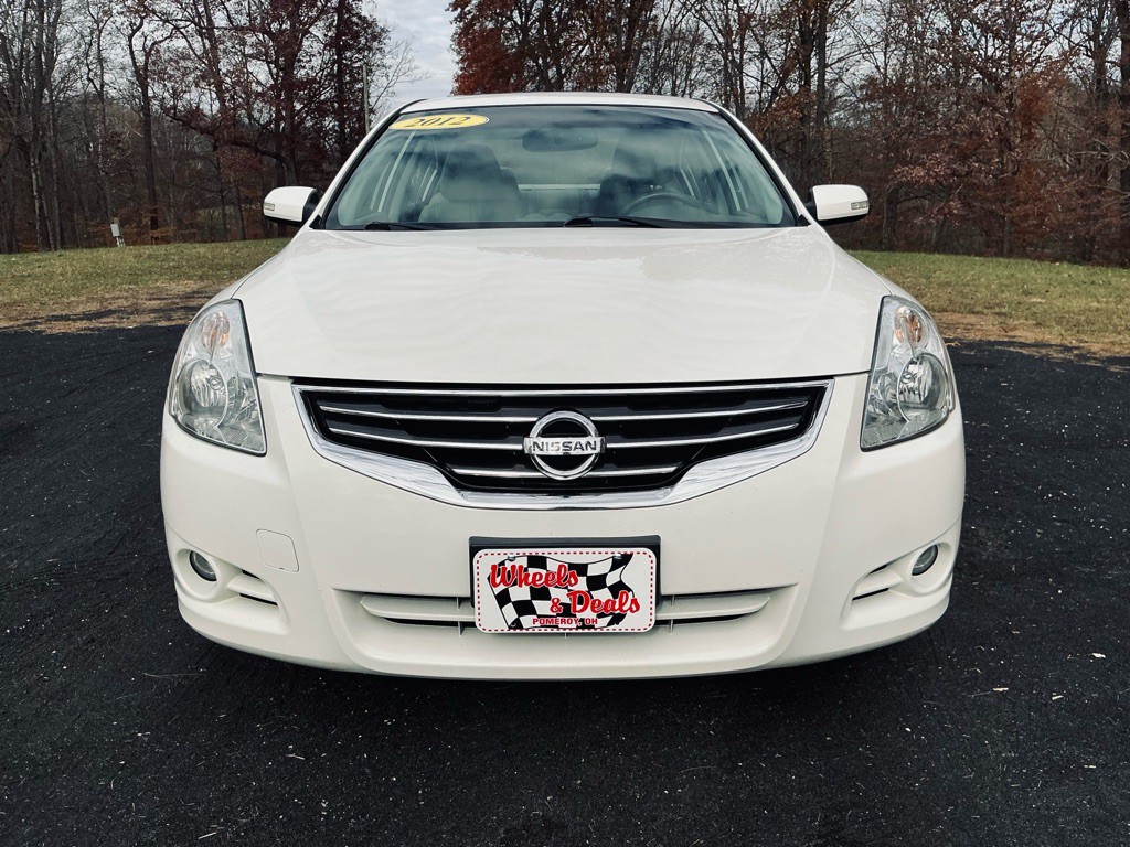 2012 Nissan Altima Image 2