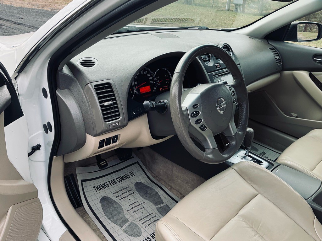 2012 Nissan Altima Image 7