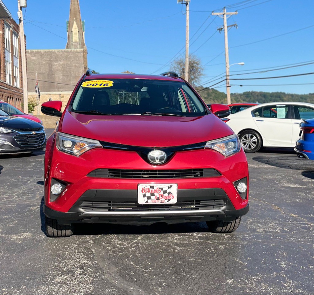 2016 Toyota Rav4 Image 2