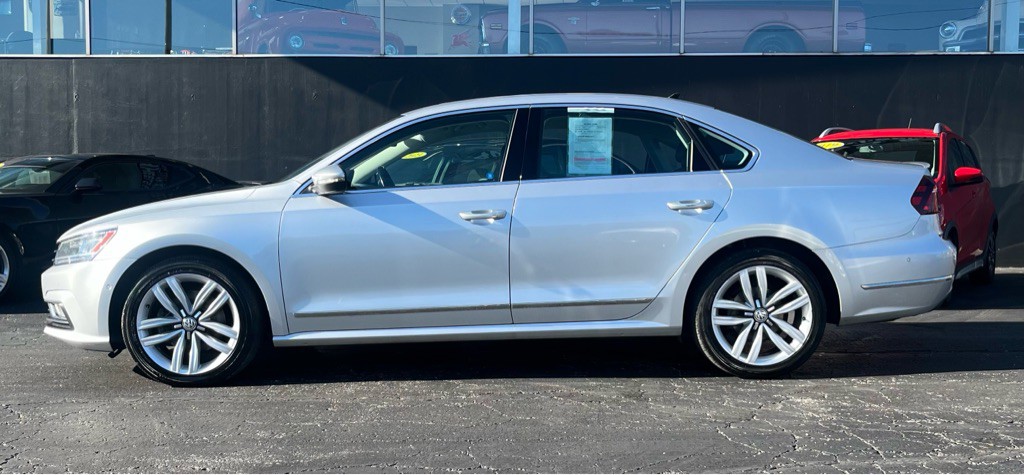 2017 Volkswagen Passat Image 7