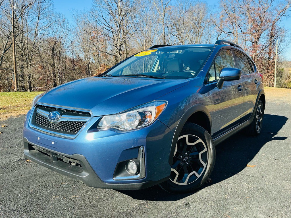 2017 Subaru Crosstrek Image 2