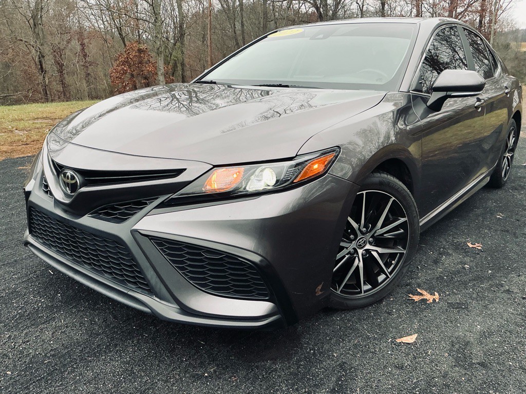 2022 Toyota Camry Image 3