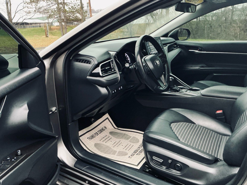 2022 Toyota Camry Image 9