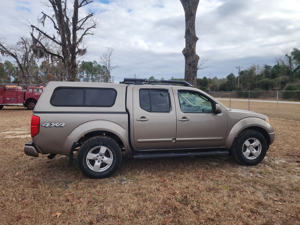 2005 Nissan Frontier Image 2