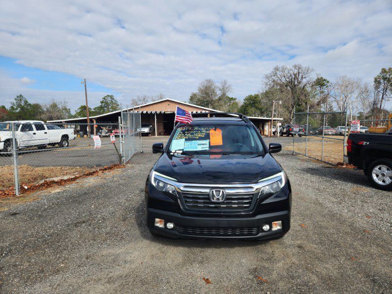 2017 Honda Ridgeline Image 2