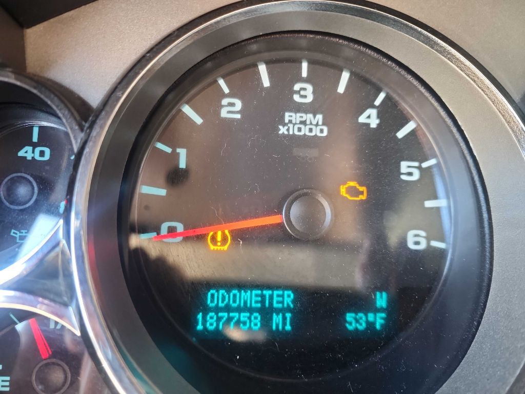 2010 Chevrolet Silverado 1500 Image 8