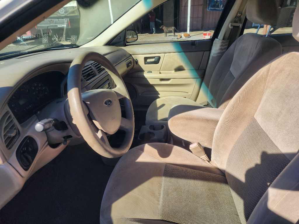 2005 Ford Taurus Image 4