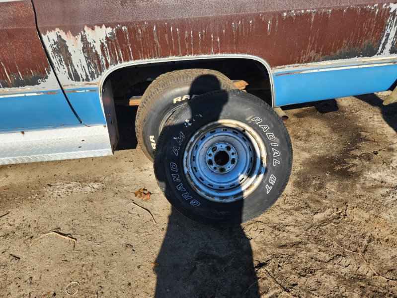 1985 Chevrolet Suburban Image 5