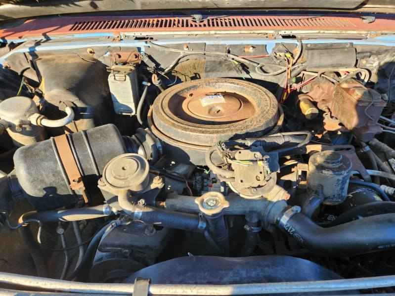 1985 Chevrolet Suburban Image 8