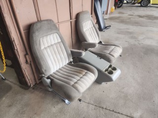 Image for 2000 Chevrolet Bucket Seats  ID: 7228493