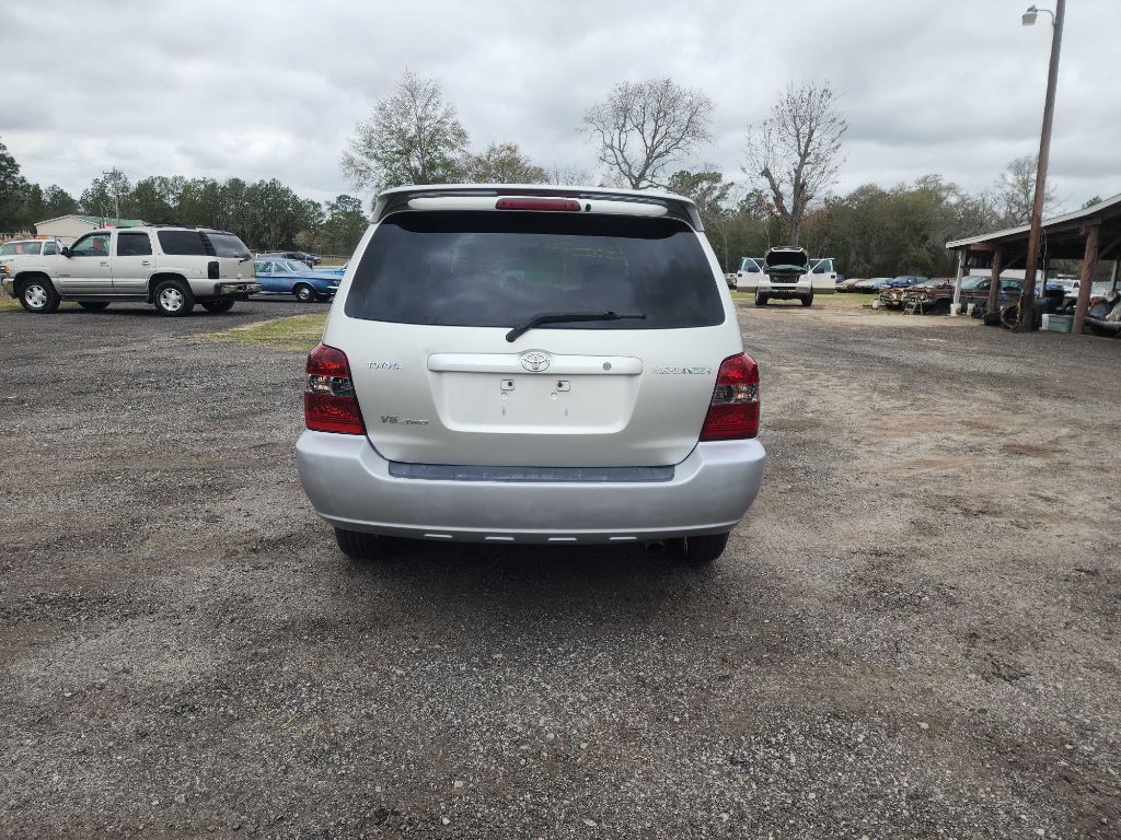 2004 Toyota Highlander Image 2