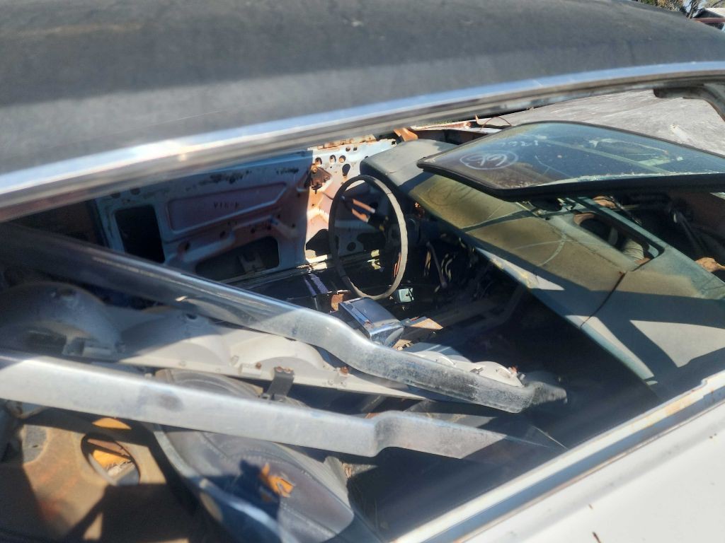 1966 Ford Thunderbird Image 3