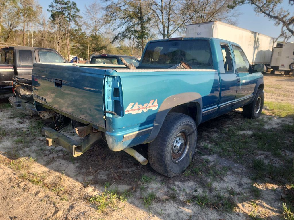 1998 Chevrolet C/K Image 2